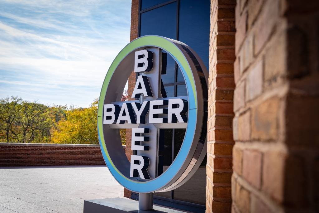 Bayer abre mais de 100 vagas de estágio no Brasil com bolsa-auxílio de até R$ 2.800