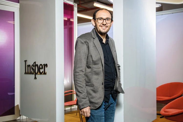 Tiago Tavares, do Insper: um bom manejo do que é perguntado à  máquina pode aumentar a produtividade nas empresas (Germano Lüders/Divulgação)