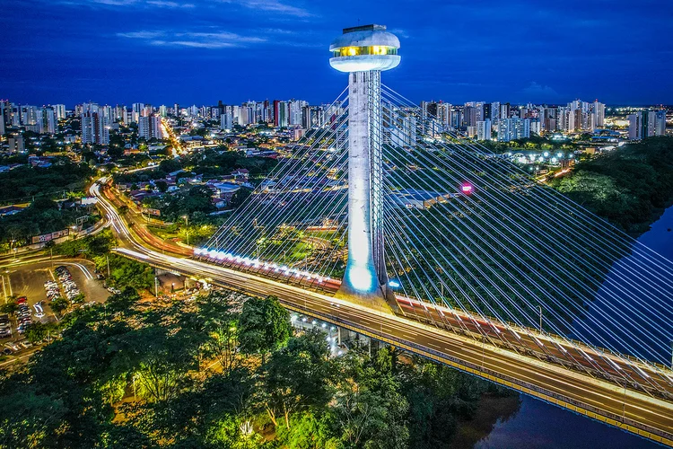 Vista aérea de Teresina, no Piauí: 100 serviços públicos digitalizados (Eduardo Frazão/Exame)