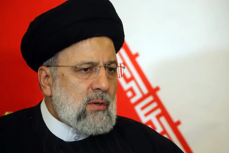 Serguei Lavrov afirmou que os EUA têm culpa pela morte do presidente do Irã, Ebrahim Raisi (Contributor/Getty Images)