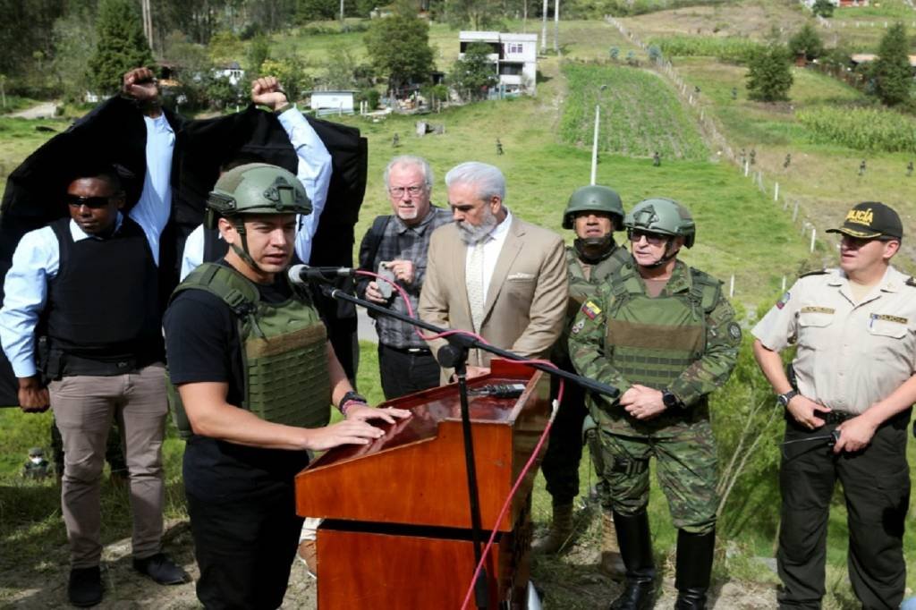 Militares fecham túnel clandestino em prisão do Equador