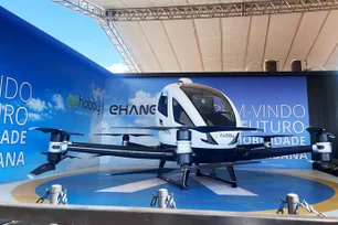 Imagem referente à matéria: 'Carro voador' chinês é vendido com desconto na Agrishow 2024