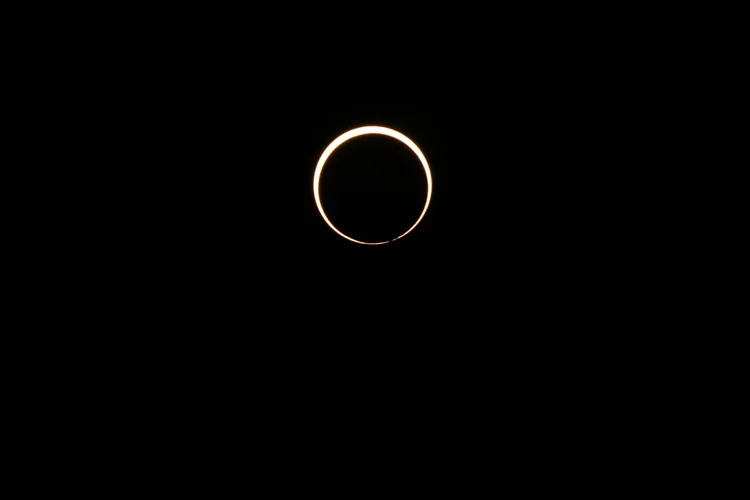 A cada 18 meses, um eclipse solar total ocorre em algum lugar da Terra (Brandon Bell/Getty Images)