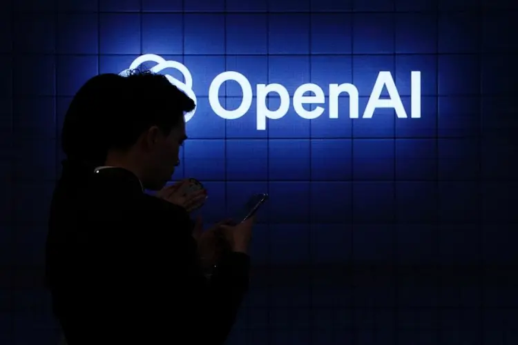 Investidores apostam que OpenAI quebrará a marca de um trilhão de dólares em valor de mercado. (PAU BARRENA/Getty Images)