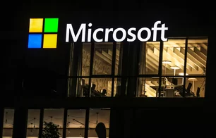Imagem referente à notícia: O investimento bilionário da Microsoft no Golfo dá próximo passo no 'conflito'