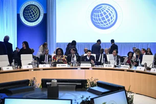 Banco Mundial reduz previsão de crescimento global a 2,3% em 2025