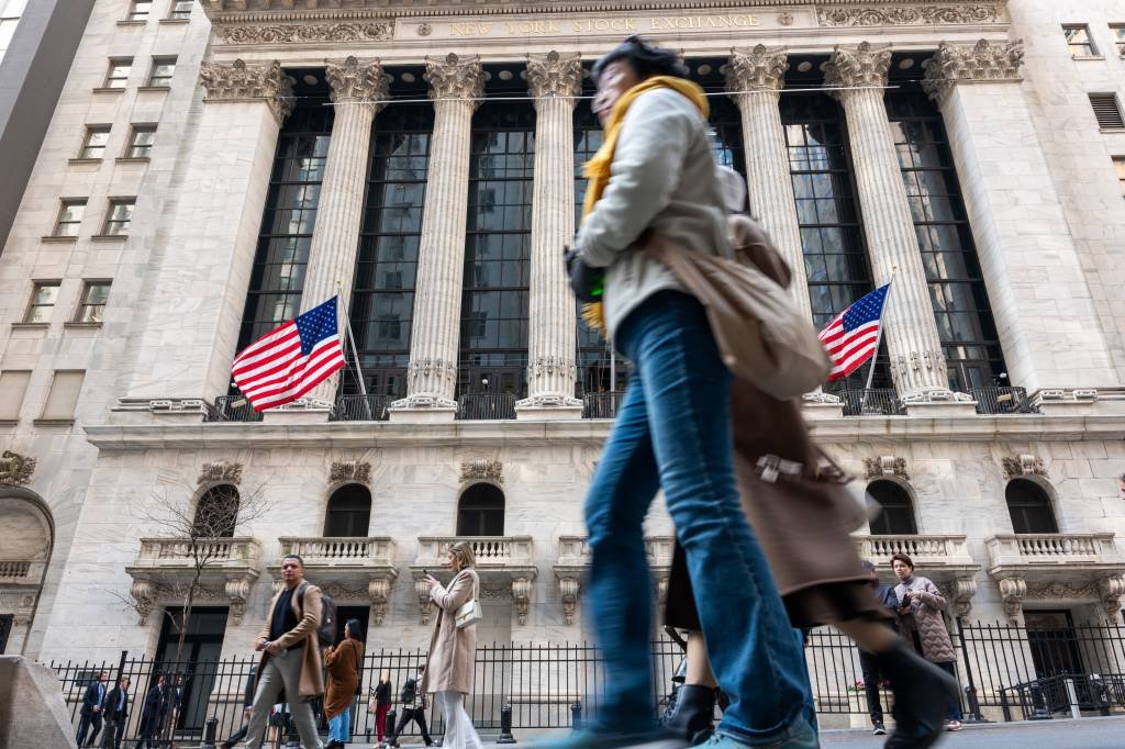 Pré-mercado: Dow Jones, S&P 500 e Nasdaq avançam nesta segunda