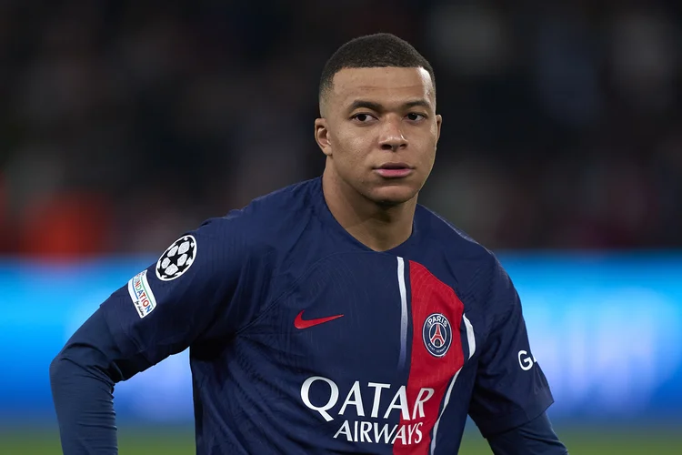 PSG: Mbappé anuncia saída do time (Pedro Salado/Getty Images)