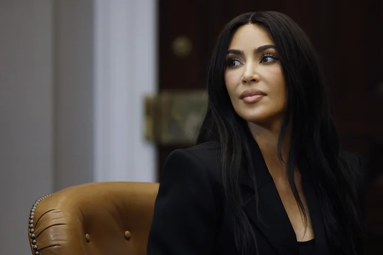 Kim durante encontro com a vice Kamala Harris na Casa Branca (Photo by Chip Somodevilla/Getty Images/Getty Images)