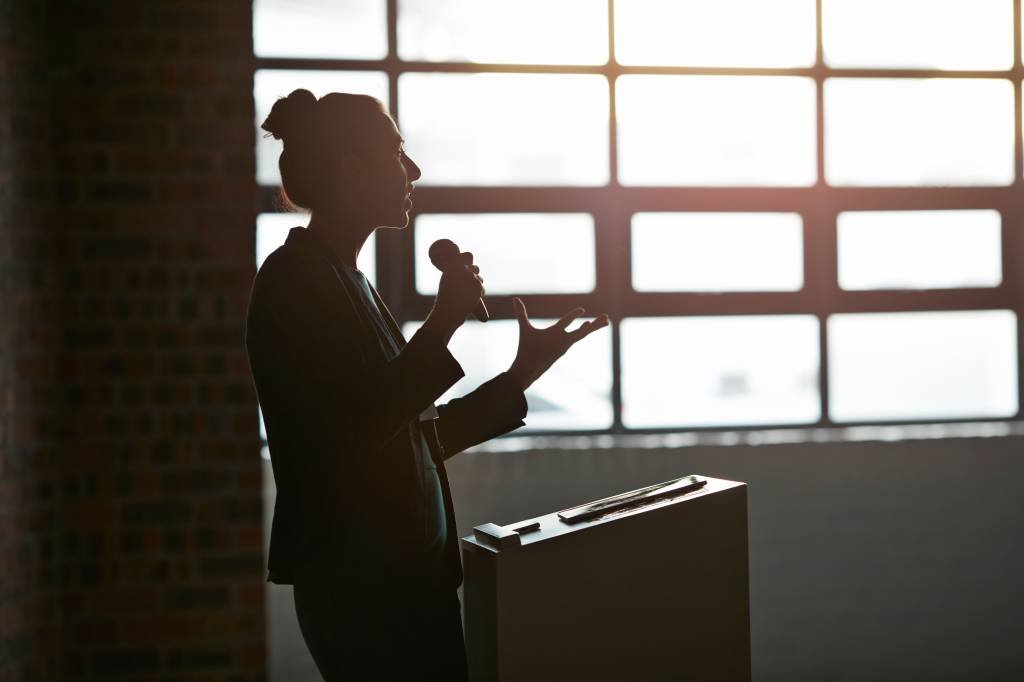 Como a oratória pode valorizar e mudar o rumo de uma carreira?