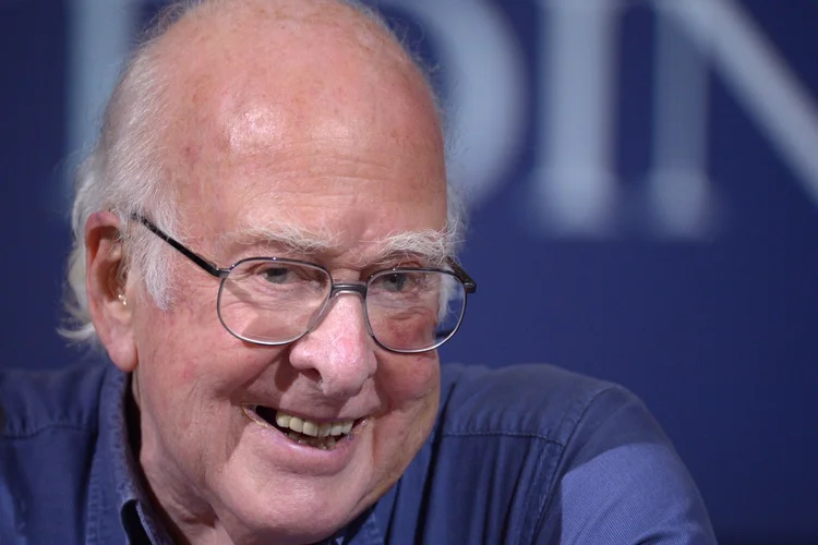 Peter Higgs, vencedor do Nobel de Física ( Jeff J Mitchell/Getty Images)