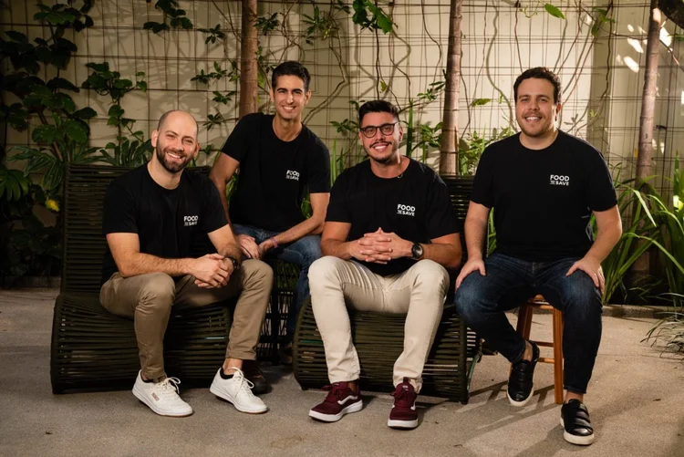 Lucas Infante, Guido Bruzadin, Fernando dos Reis e Murilo Ambrogi, da Food To Save: startup cresceu 1000% num ano (Jefferson de Souza / Food To Save/Divulgação)