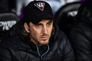 Imagem referente à matéria: Luis Zubeldía é anunciado como novo técnico do Fluminense; contrato vai até 2026