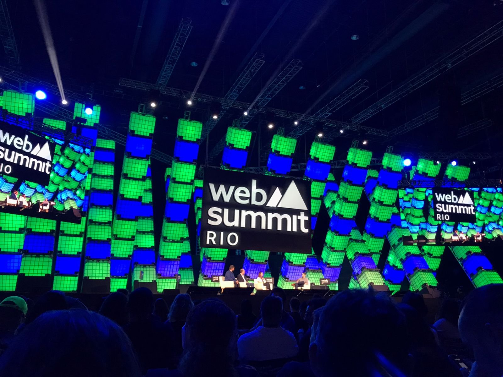 Web Summit Rio: previsões mostram como Inteligência Artificial vai redefinir futuro do trabalho 