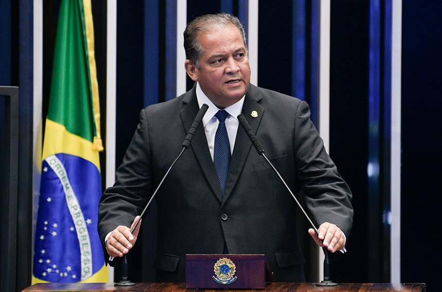 Imagem referente à notícia: Marco Legal da IA: texto preliminar é apresentado no Senado por Eduardo Gomes