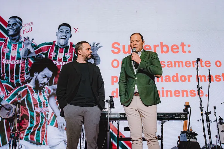 Mário Bittencourt, presidente do Fluminense FC, ao lado de Alexandre Fonseca, CEO da Superbet Brasil (Amanda Melo/Divulgação)
