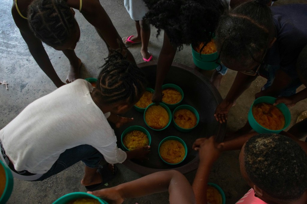 "Em um mundo de abundância, as crianças morrem de fome", alerta ONU