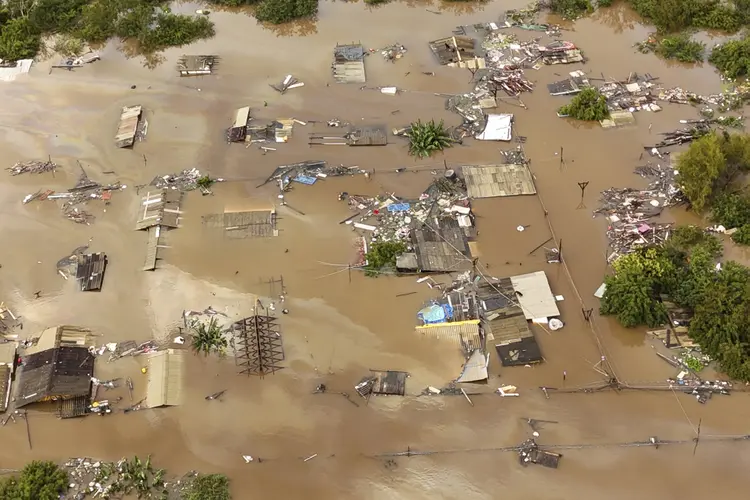 Chuvas no RS: moradores afetados poderão solicitar auxílio de R$ 5,1 mil (Carlos Fabal/AFP Photo)