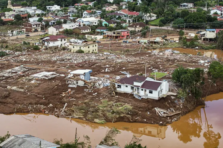 Rio Grande do Sul: 1,3 milhão de pessoas de 388 municípios foram afetadas pelas enchentes (Gustavo Ghisleni/AFP)
