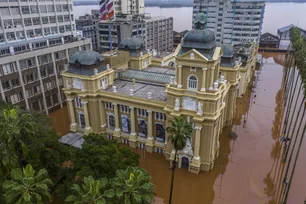 Imagem referente à matéria: Porto Alegre decreta racionamento de água e esvazia abrigo e mais bairros