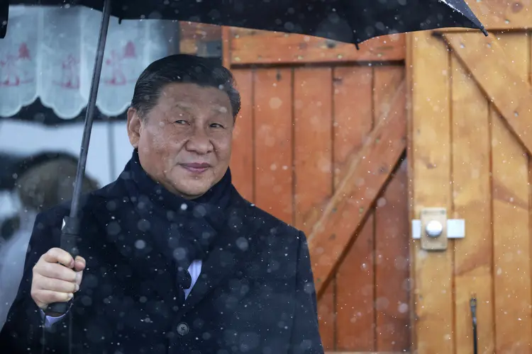 Xi Jinping, presidente da China, durante passeio nos Pirineus, na França (Aurelien Morissard/AFP)