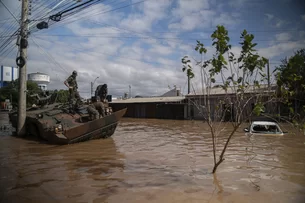 Enchentes no RS: aeroporto Salgado Filho não deve reabrir até setembro