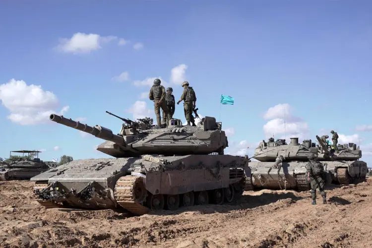Tanque isralense segue ofensiva na Faixa de Gaza no final de semana (AFP/AFP Photo)