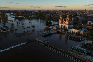 Imagem referente à matéria: Enchentes assolam Uruguai e deixam mais de 3 mil pessoas desabrigadas