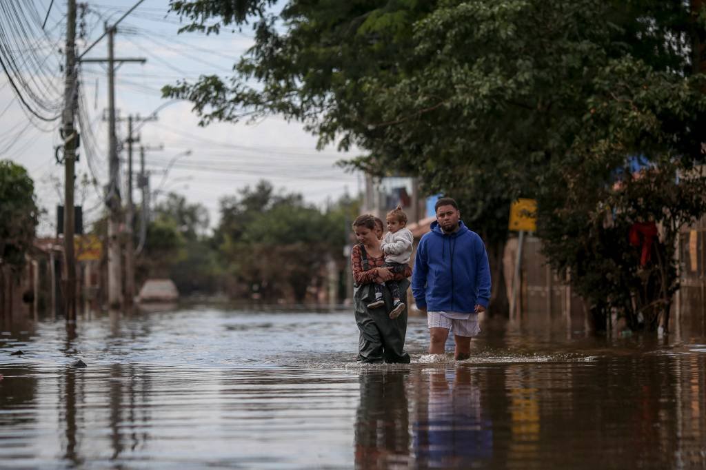 Estragos causados pelas chuvas no RS atingiram dois terços dos municípios, diz MapBiomas