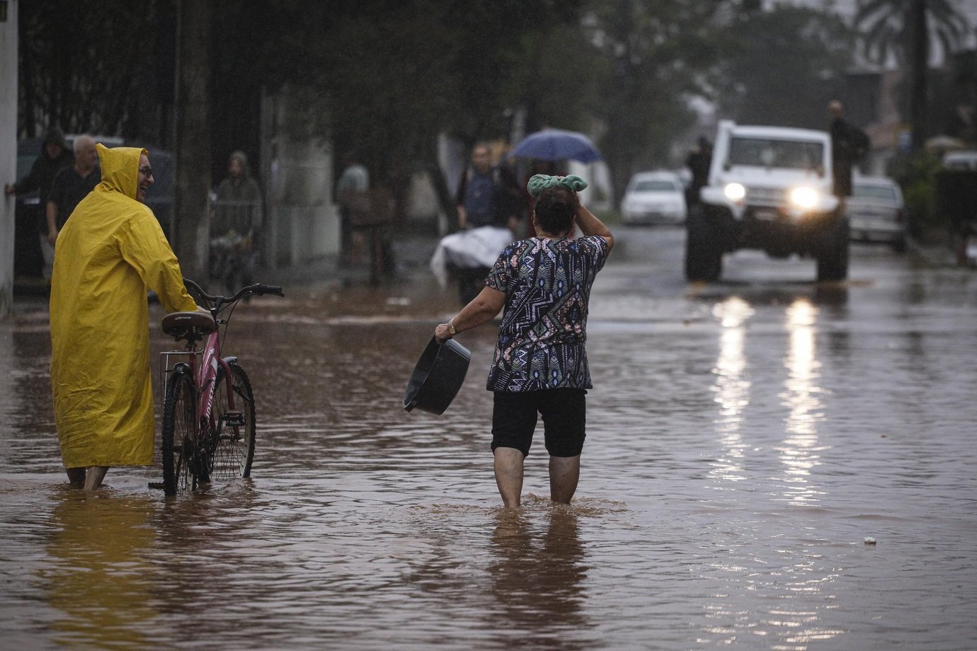 Sistema com alerta mais 'intrusivo' de desastres climáticos será lançado hoje