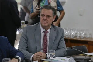 Imagem referente à matéria: Pelo menos 46 países fecham mercado para frango brasileiro, informa Ministério da Agricultura