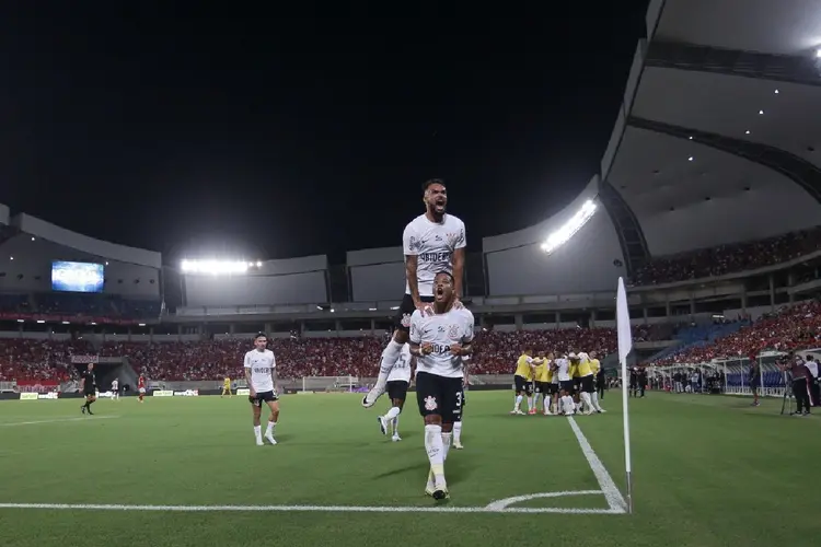 Veja como assistir aos jogos desta quarta-feira (Corinthians/Divulgação)