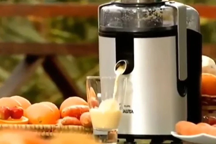 Comercial do Juicer Walita, da Polishop (Reprodução/YouTube)