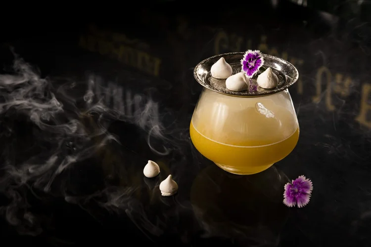Mangífera: drinque do Flora Bar. (Mario Rodrigues/Divulgação)