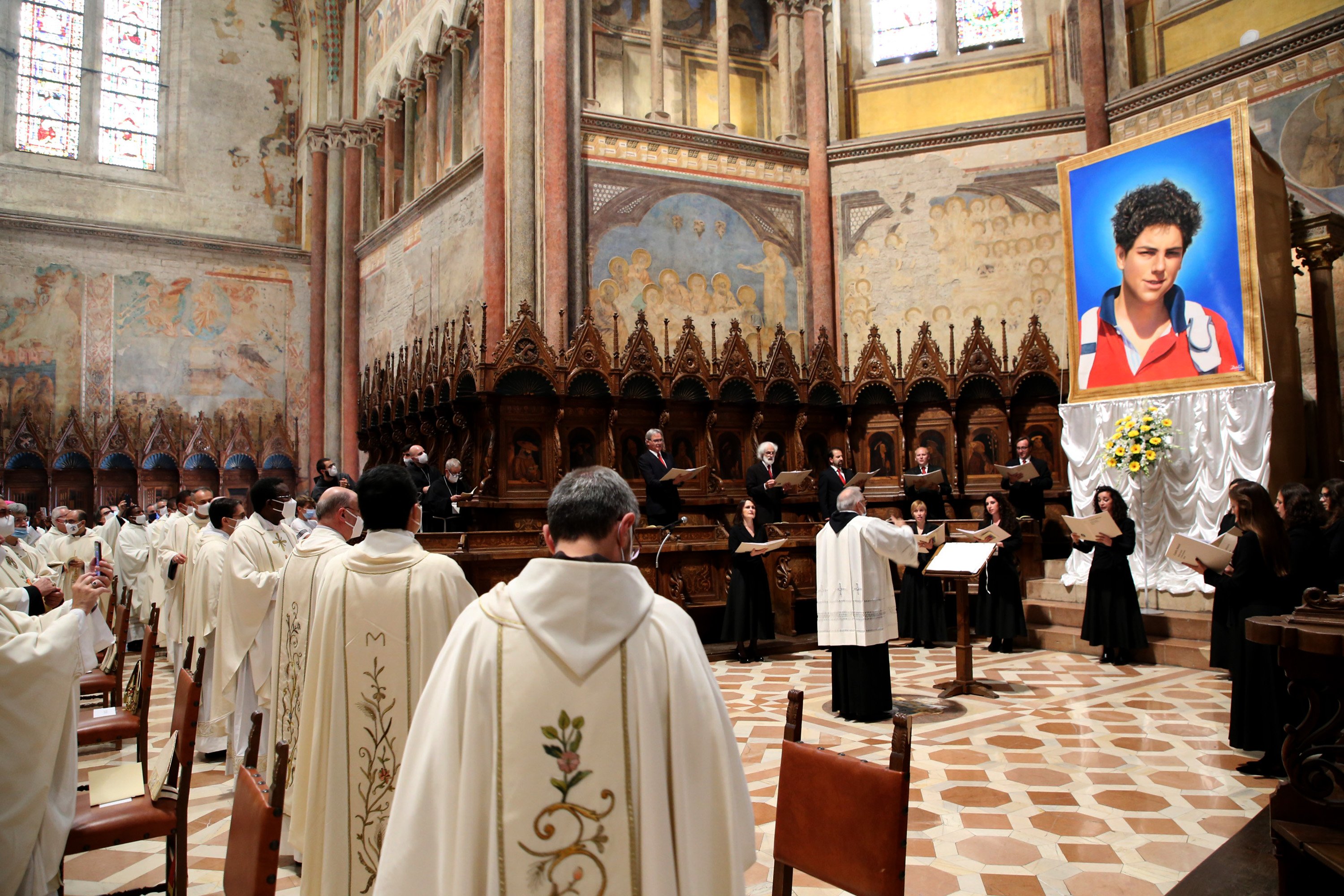 Quem é Carlo Acutis, o 'influenciador de Deus' que teve canonização aprovada pelo Papa Francisco