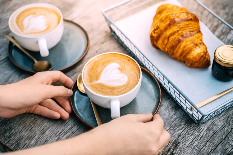 Em 24 de maio, é comemorado o Dia Nacional do Café. (Yana Iskayeva/Getty Images)