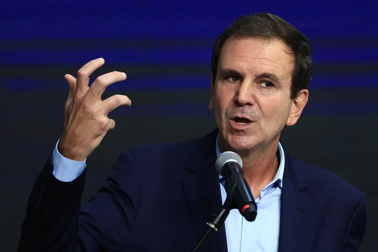 O atual prefeito e candidato à reeleição aparece em primeiro lugar nas intenções de voto para as eleições municipais do Rio de Janeiro (Buda Mendes/Getty Images)