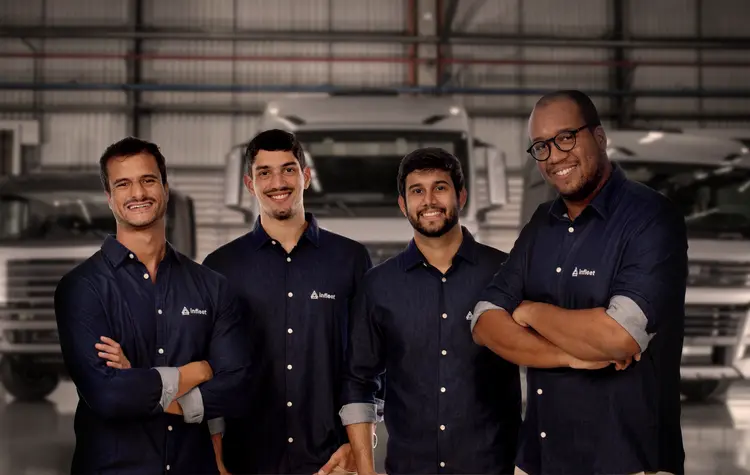 Victor Cavalcanti, Henrique Lima, Lucas Bastos e Vitor Reis, da Infleet: empresa cresce 150% por ano (Infleet/Divulgação)