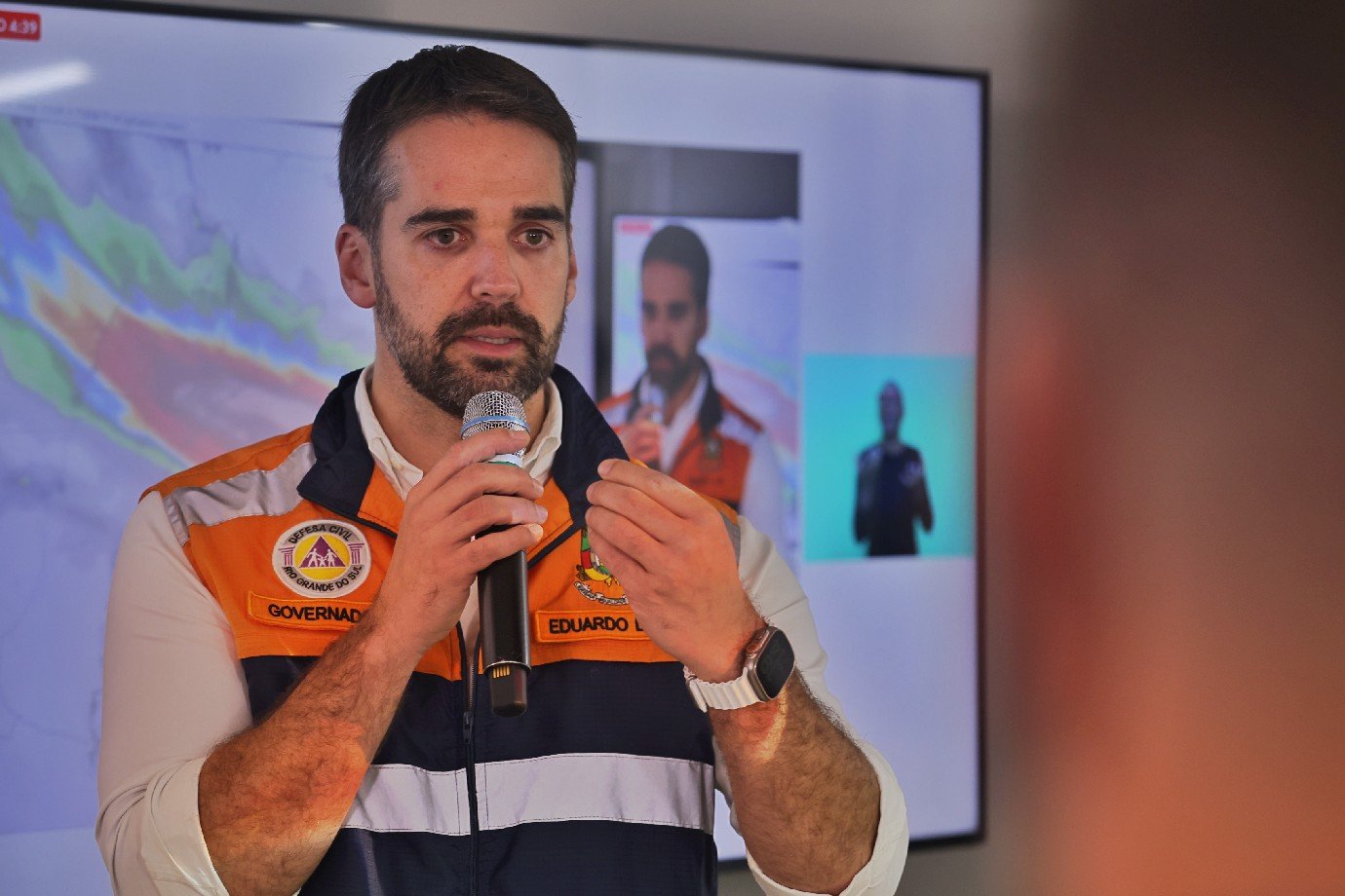 Chuvas no Rio Grande do Sul: 'Vai demorar para baixar essa água', diz governador