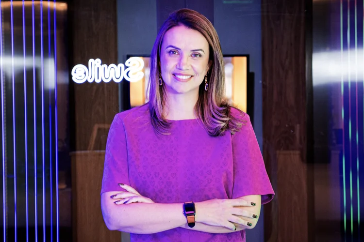 Josiane Lima, diretora de RH da Swile: “O RH tradicional tem uma origem muito operacional, mas a nova exigência do mercado é que o setor seja mais ativo nas decisões da companhia” (Swile /Divulgação)