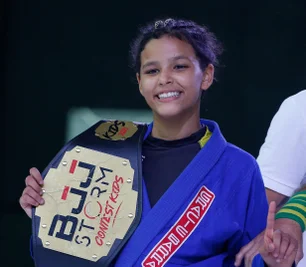 Imagem referente à matéria: Ela já coleciona 62 medalhas de ouro no jiu-jitsu e na luta livre (e tem apenas 12 anos)