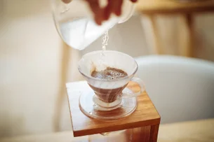 Entenda a importância da água no preparo do café