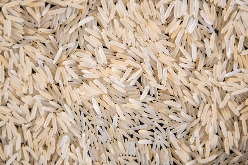 Justiça suspende leilão para importação de 300 mil toneladas de arroz, previsto para amanhã