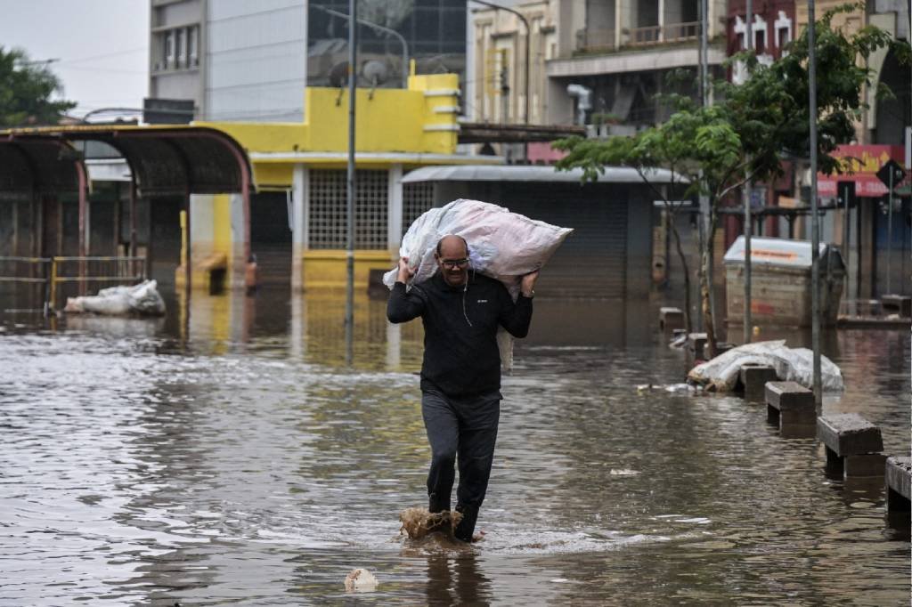 Chuvas em Santa Catarina: oito municípios decretam situação de emergência após temporais