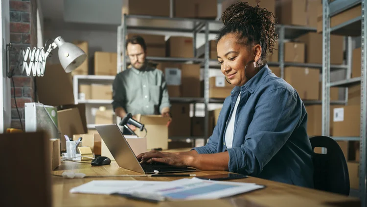 Mais do que um conceito de marketing, a autoridade online se destaca por importância vital para garantir vendas online (gorodenkoff/Getty Images)