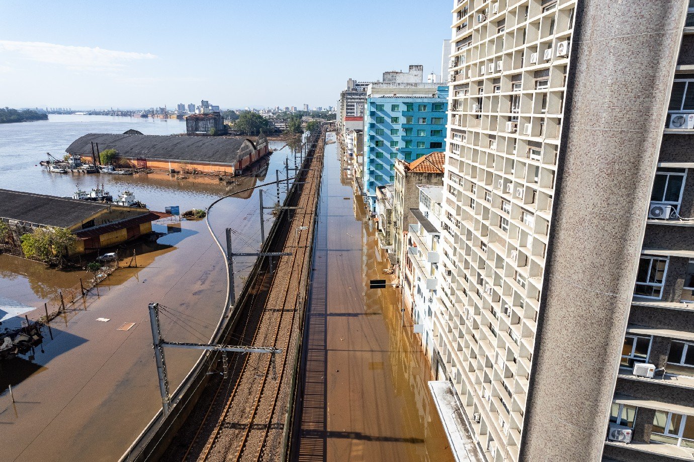 Enchentes no RS: nível do Guaíba volta a ultrapassar 4 metros