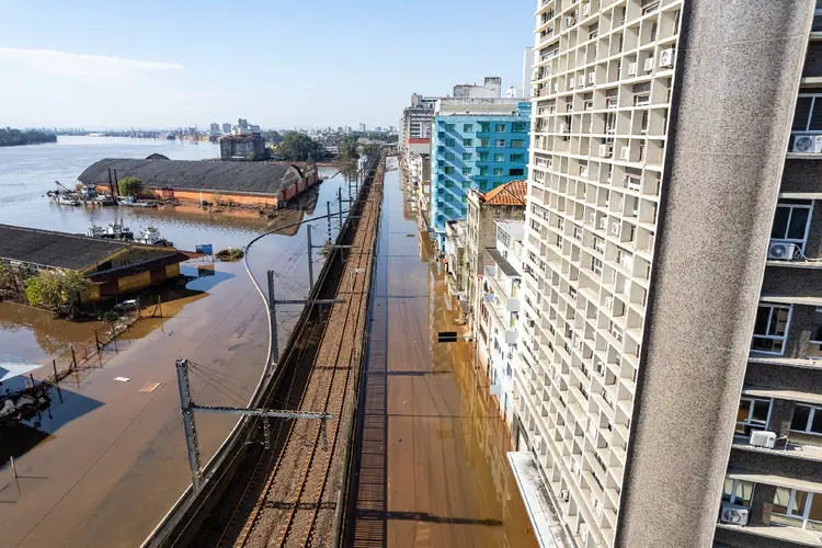 Porto Alegre, capital do Rio Grande do Sul, inundada pela enchente que assola o estado (Gustavo Mansur/ Palácio Piratini/Divulgação)