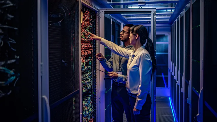 Exemplo de data center (simonkr/Getty Images)