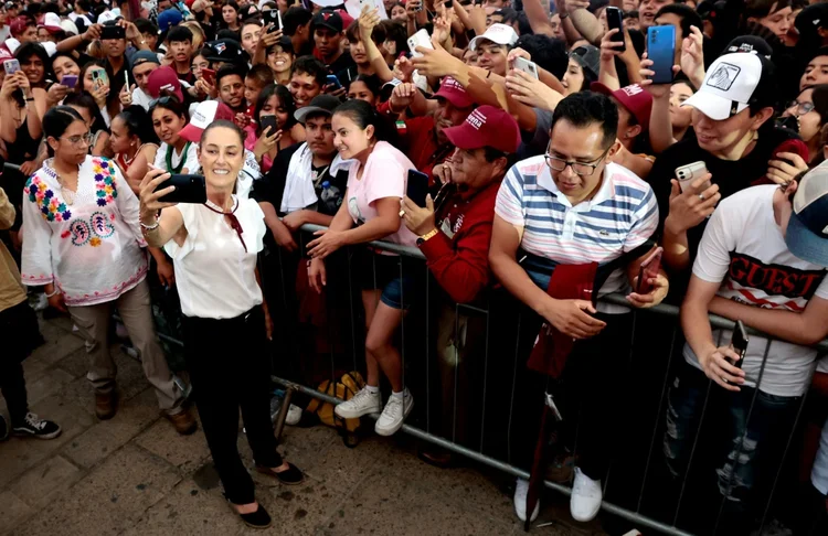 A candidata Claudia Sheinbaum durante comício em Guadalajara, em 28 de maio de 2024 (AFP)
