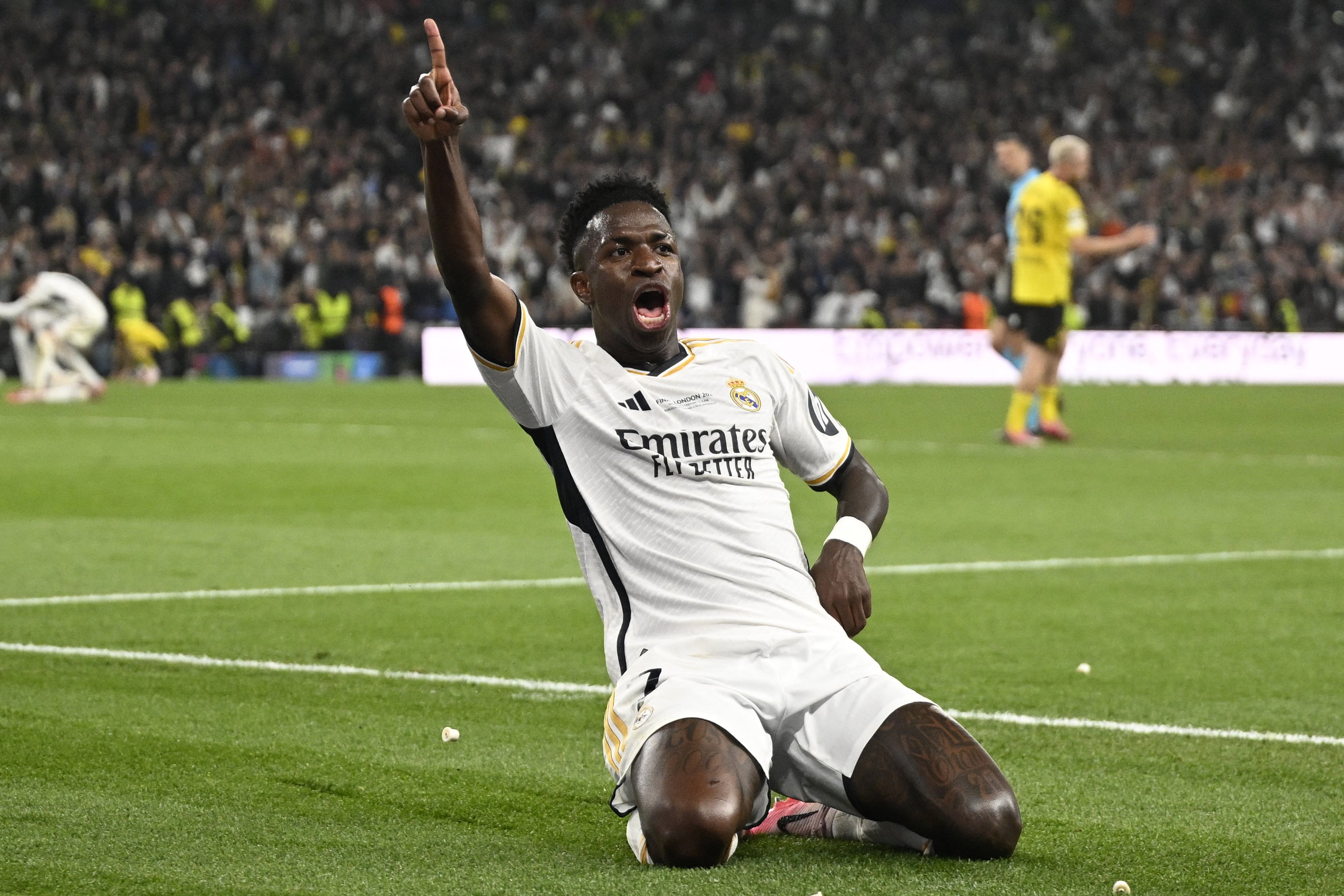 Vinicius Jr. comemora após marcar segundo gol do Real Madrid na final da Champions League em 2024